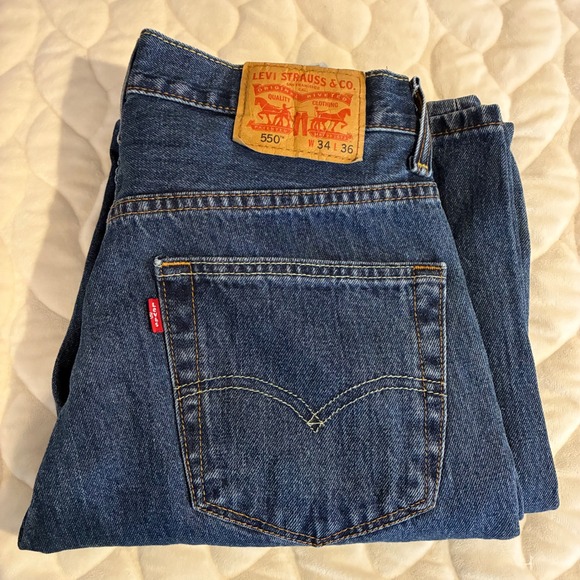 Levi's 550 Jeans Relaxed‎ Fit Dark Wash Denim Pants Mens Casual Denim Size 34x36 - Picture 1 of 7